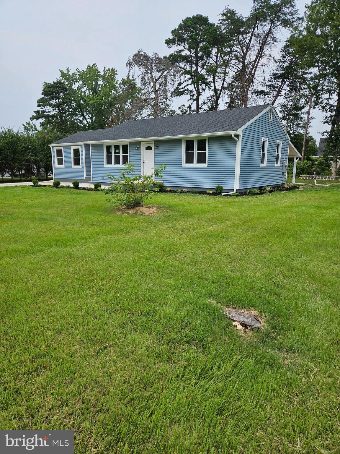 6 FAIRFIELD AVENUE