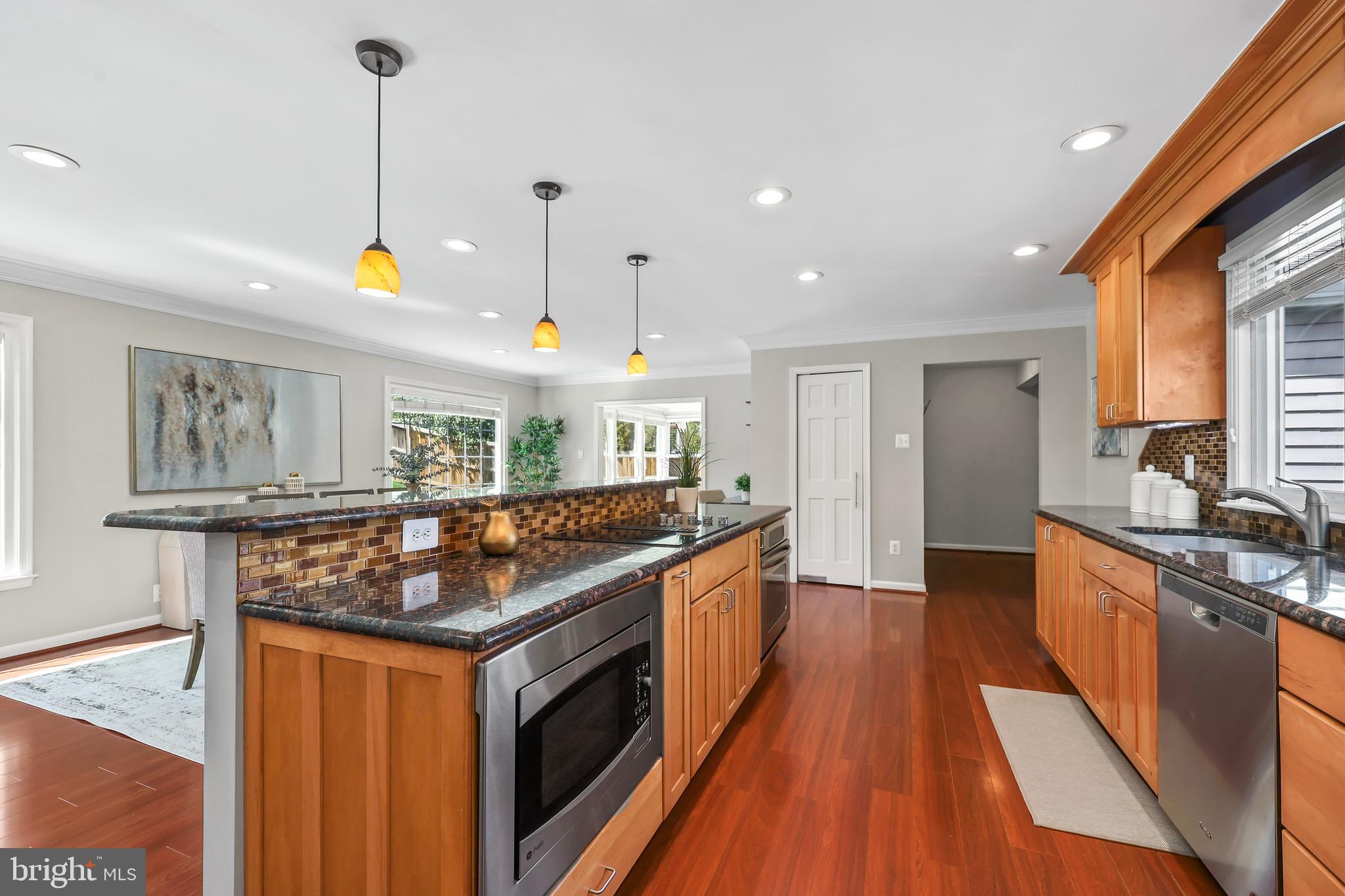 CINNAMON CREEK - Residential