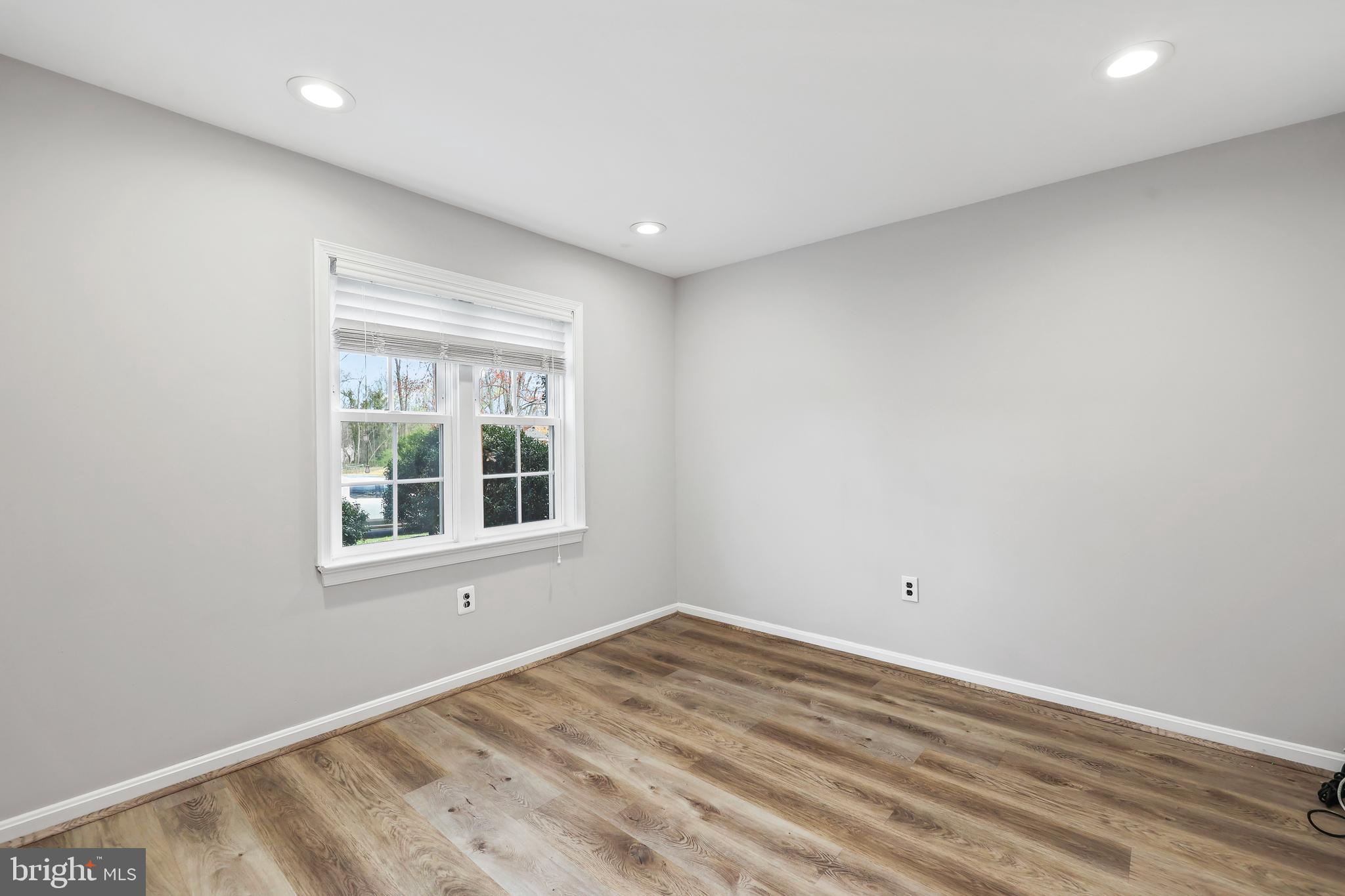 CINNAMON CREEK - Residential