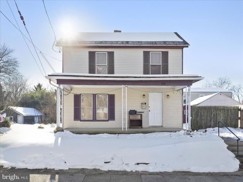 810 BROAD ST CHAMBERSBURG PA 17201