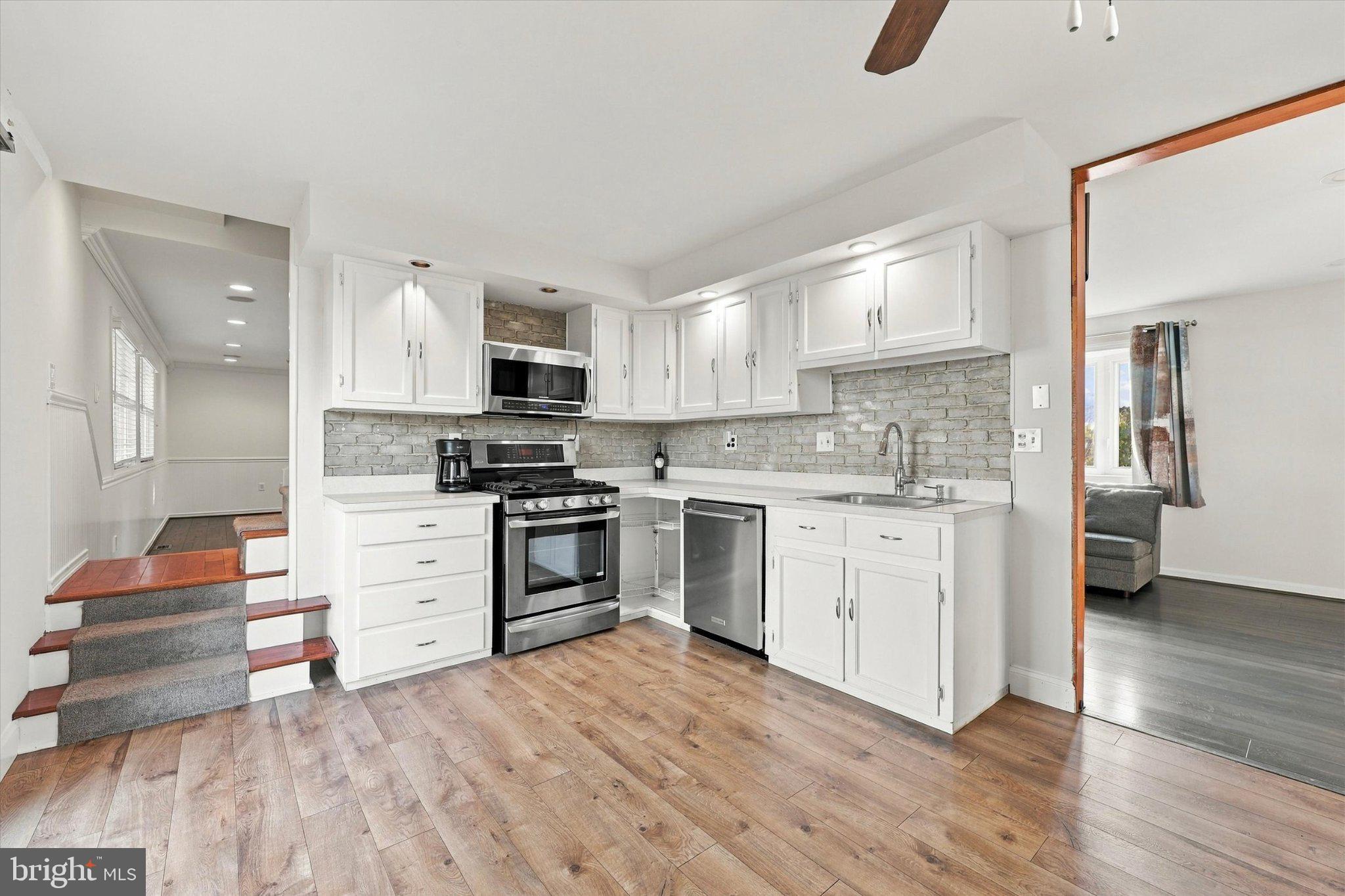 200 PRICE AVENUE