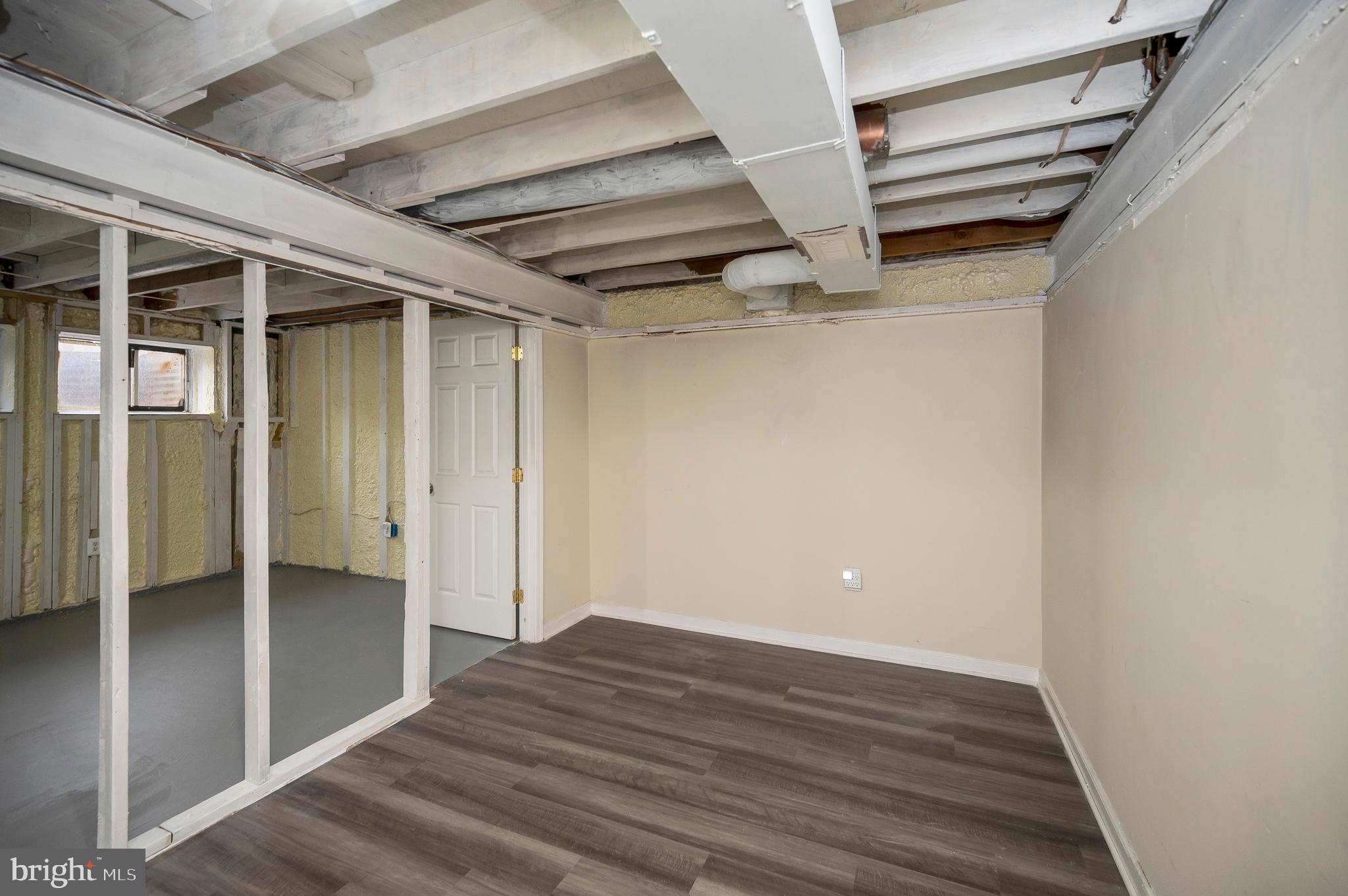 POINT OF WOODS - Residential