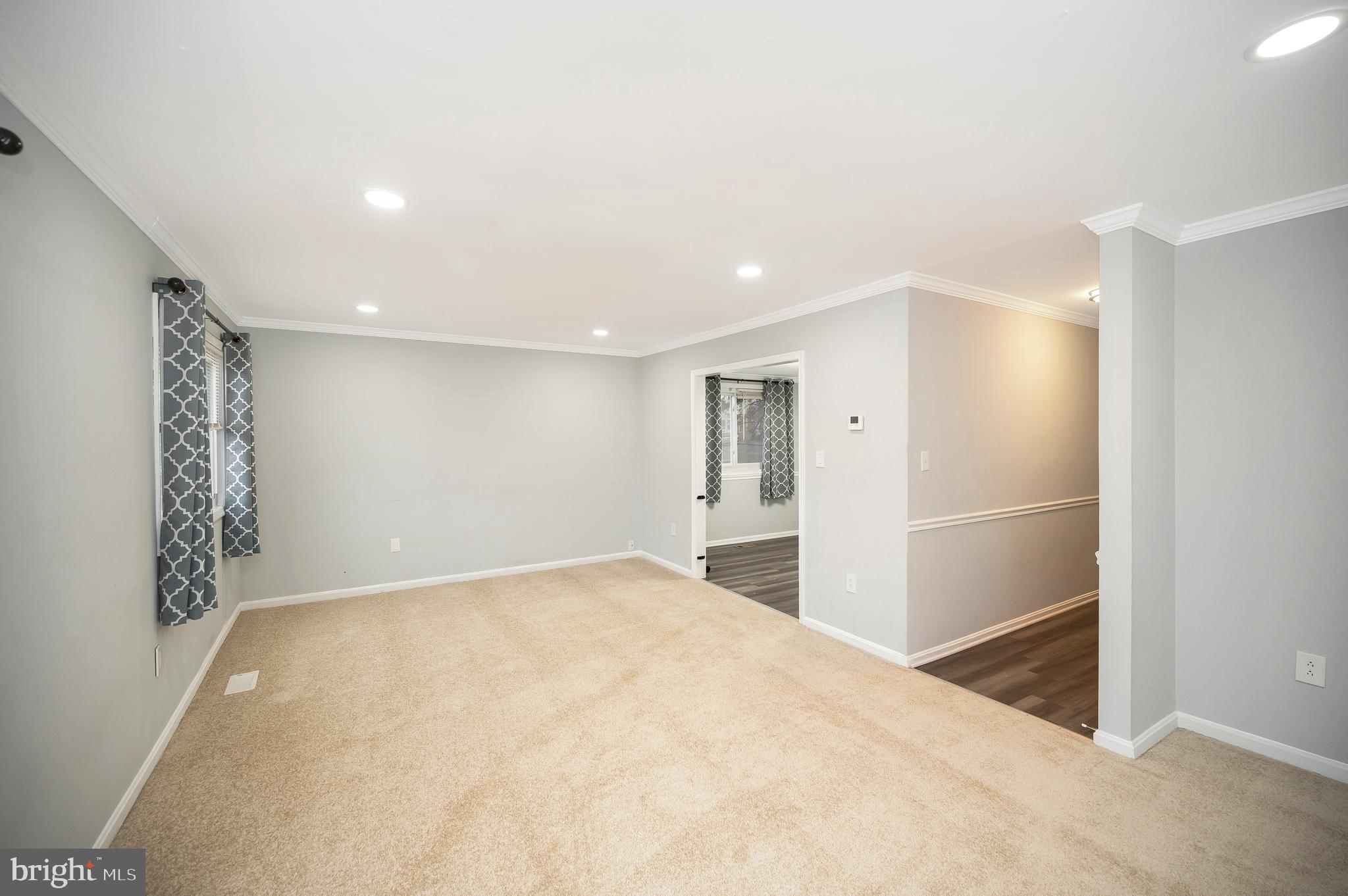 POINT OF WOODS - Residential