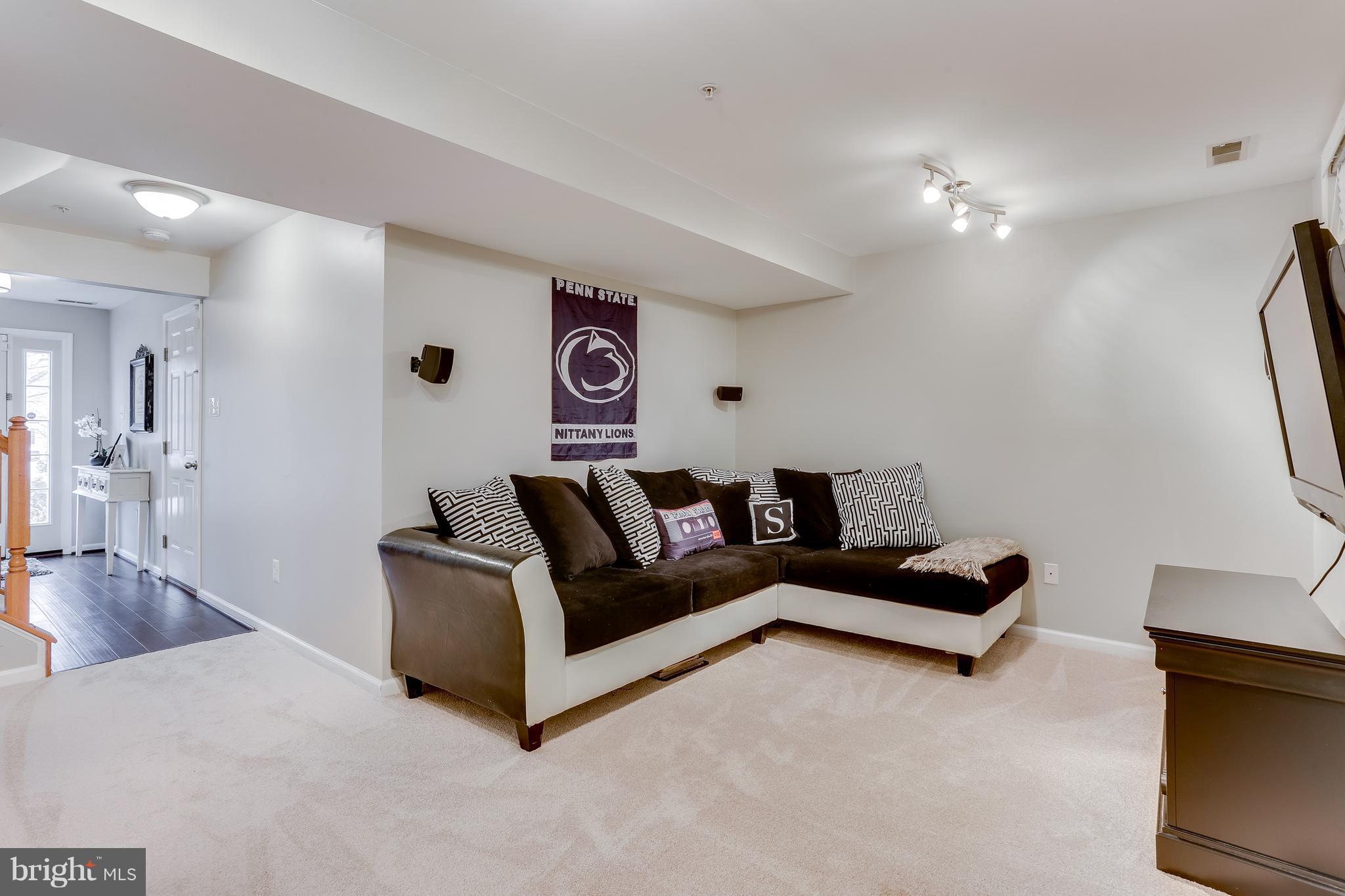 HAMMONDS OVERLOOK - Residential