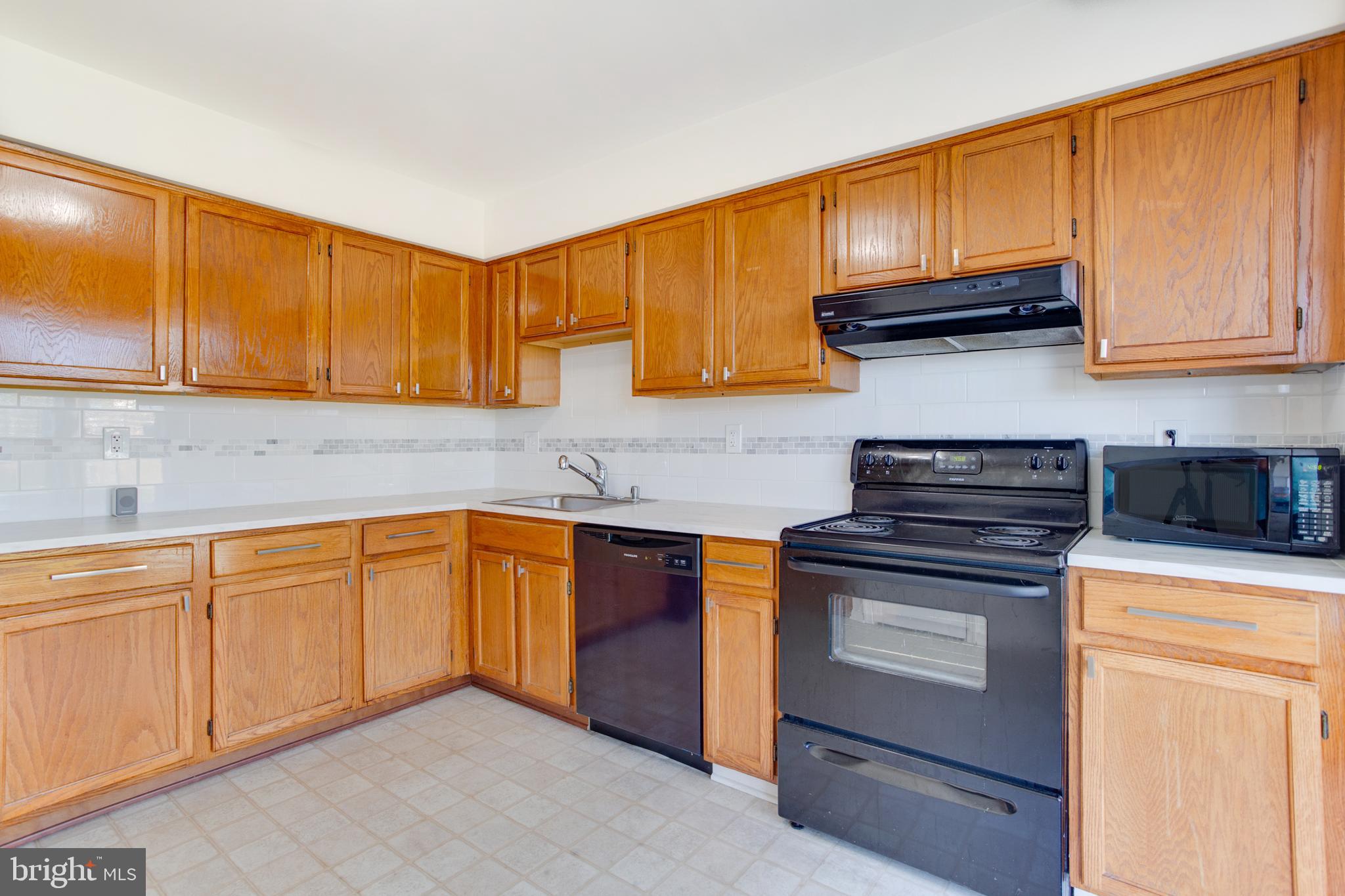 GREENBROOK PLAT 8 - Residential Lease