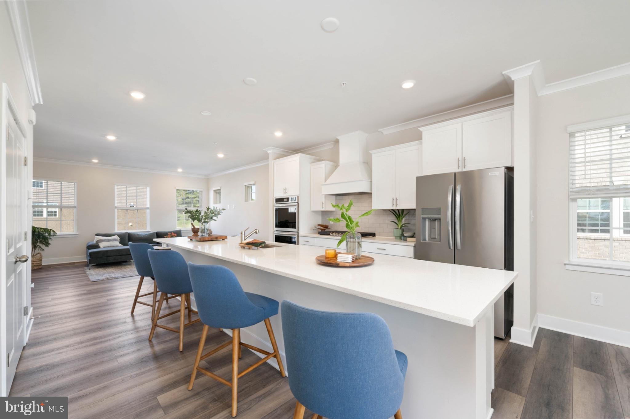 233 BIRDIE COURT