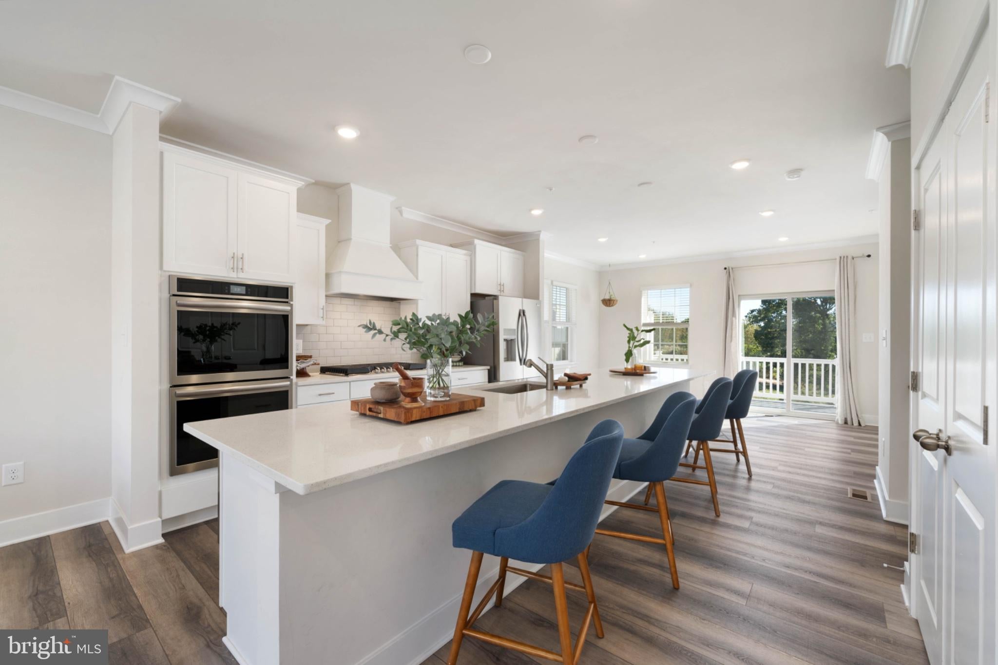 233 BIRDIE COURT