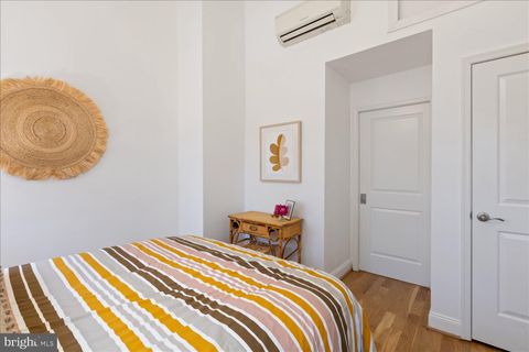 Tiny photo for 203 9th Street SE, WASHINGTON, DC 20003 (MLS # DCDC2255632)