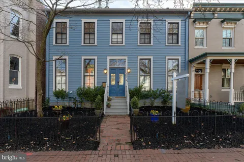 MLS: DCDC2255632