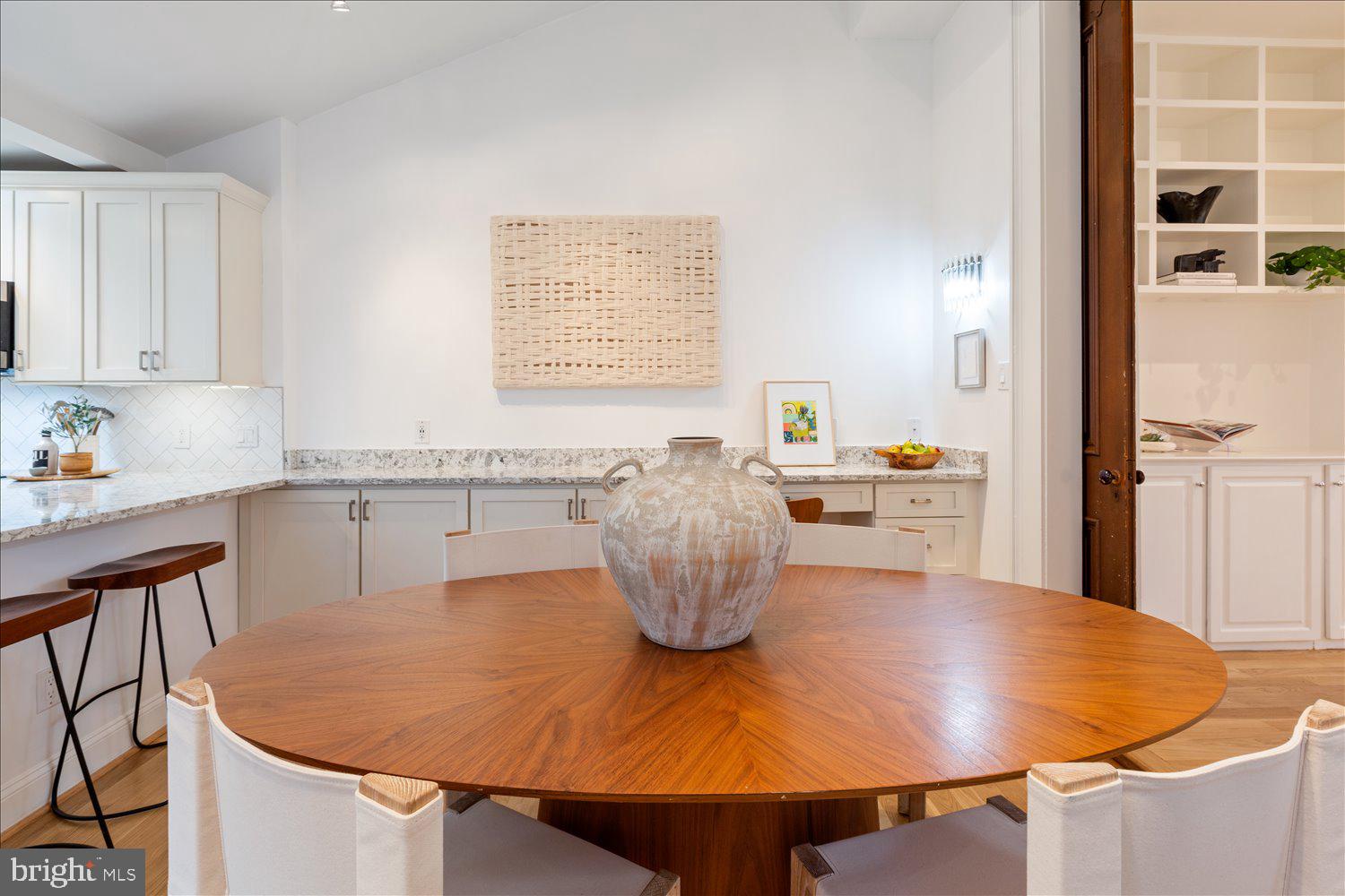 CAPITOL HILL - Residential