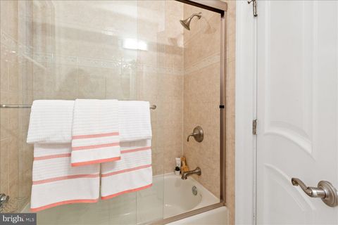 Tiny photo for 203 9th Street SE, WASHINGTON, DC 20003 (MLS # DCDC2255632)