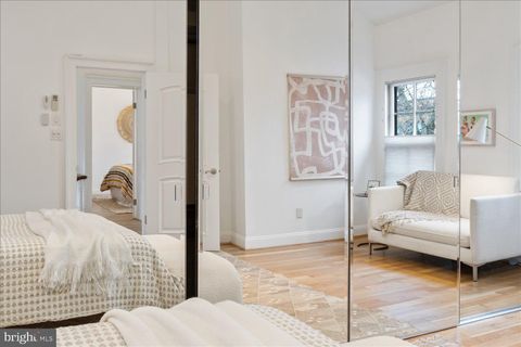 Tiny photo for 203 9th Street SE, WASHINGTON, DC 20003 (MLS # DCDC2255632)