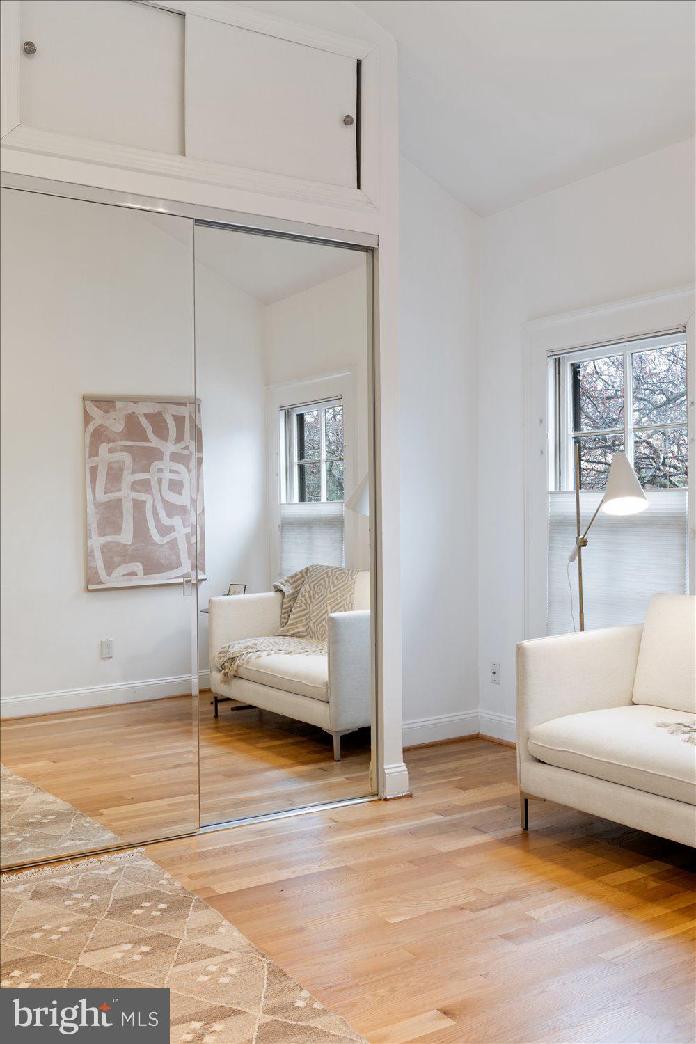 CAPITOL HILL - Residential