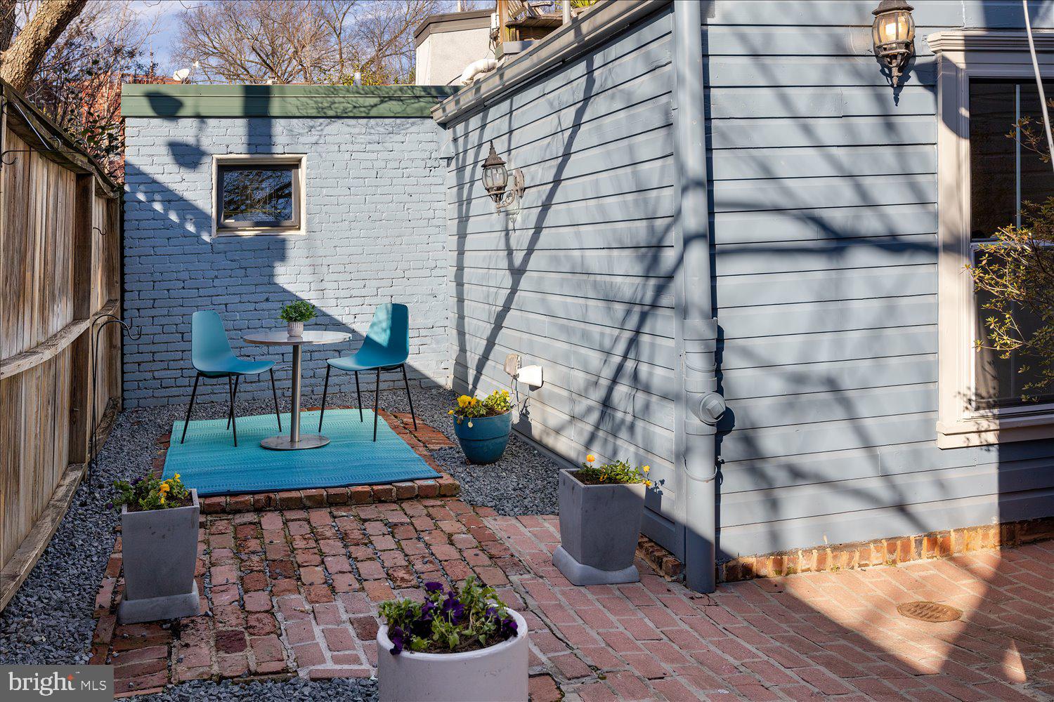 CAPITOL HILL - Residential