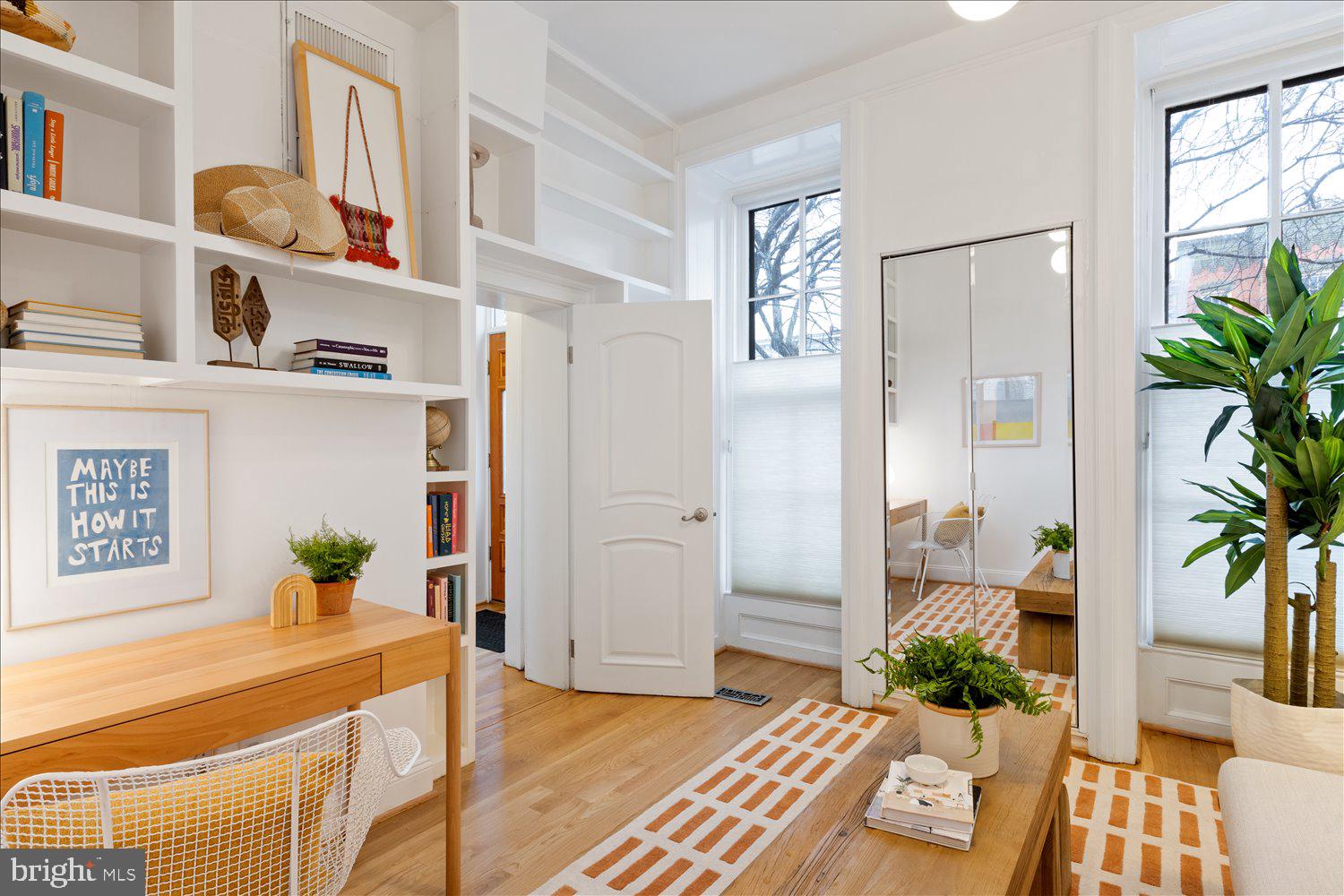 CAPITOL HILL - Residential