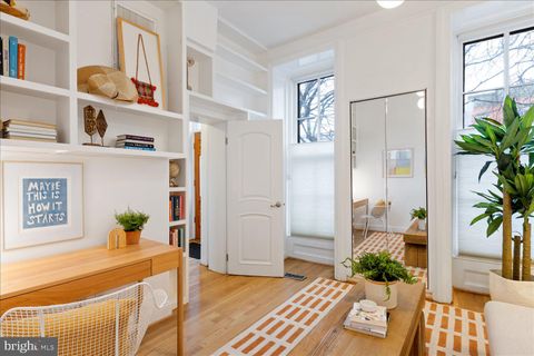 Tiny photo for 203 9th Street SE, WASHINGTON, DC 20003 (MLS # DCDC2255632)