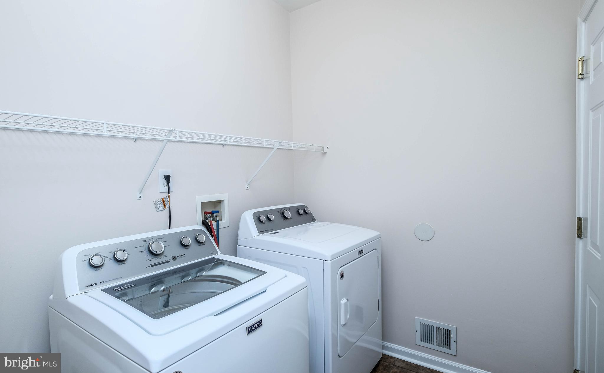 WILLOW SPRINGS ACRES - Residential