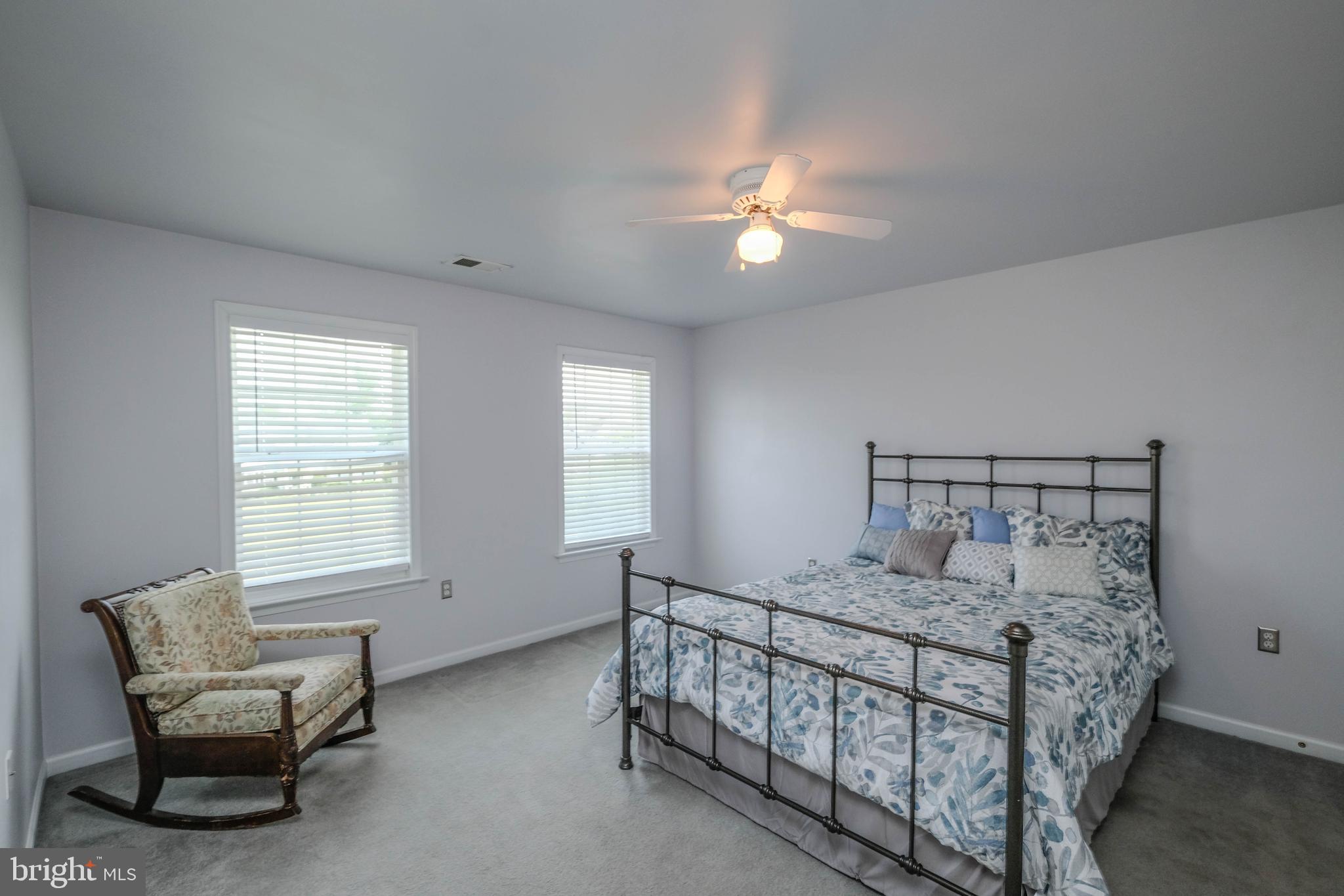 WILLOW SPRINGS ACRES - Residential