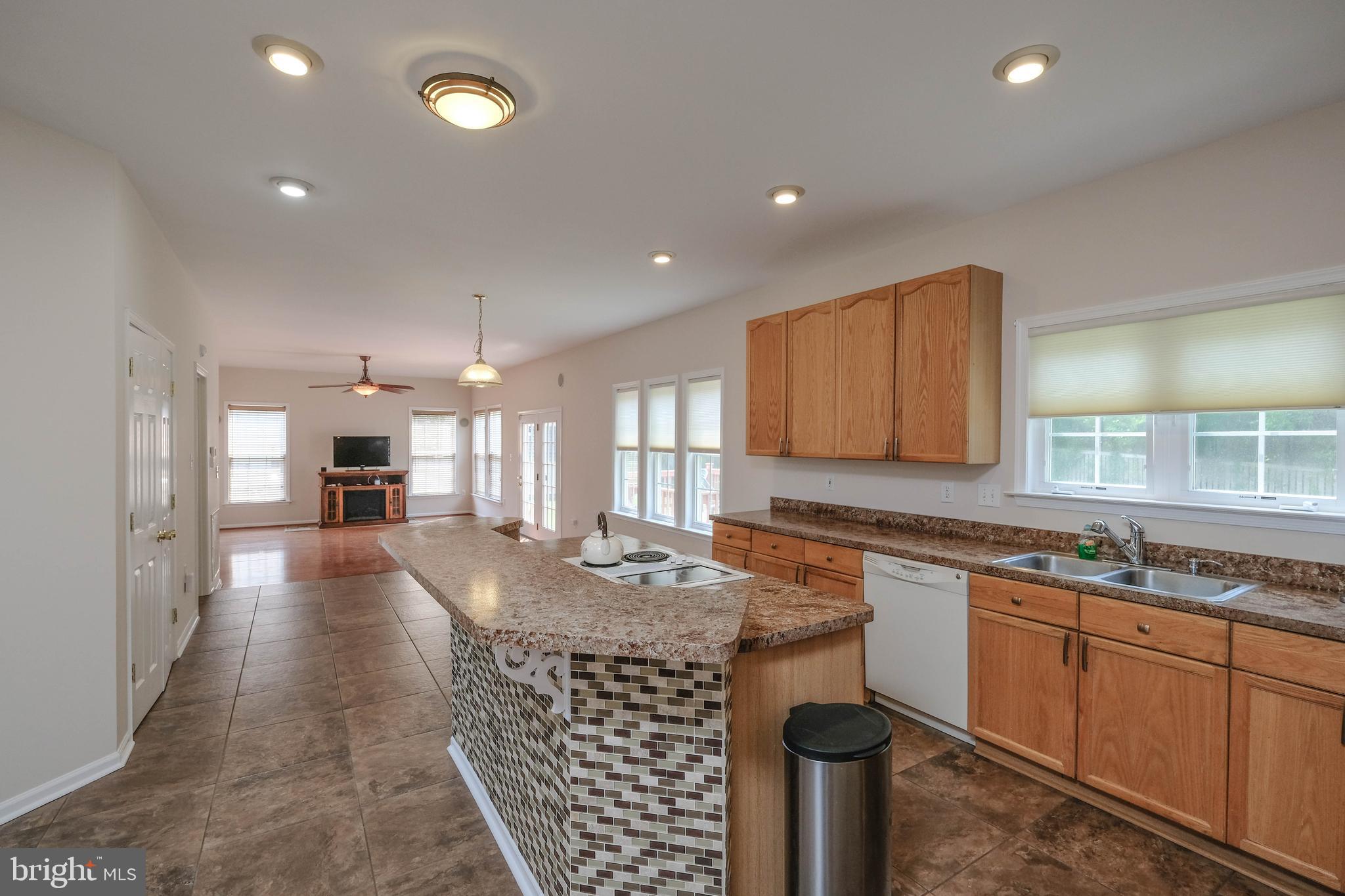 WILLOW SPRINGS ACRES - Residential