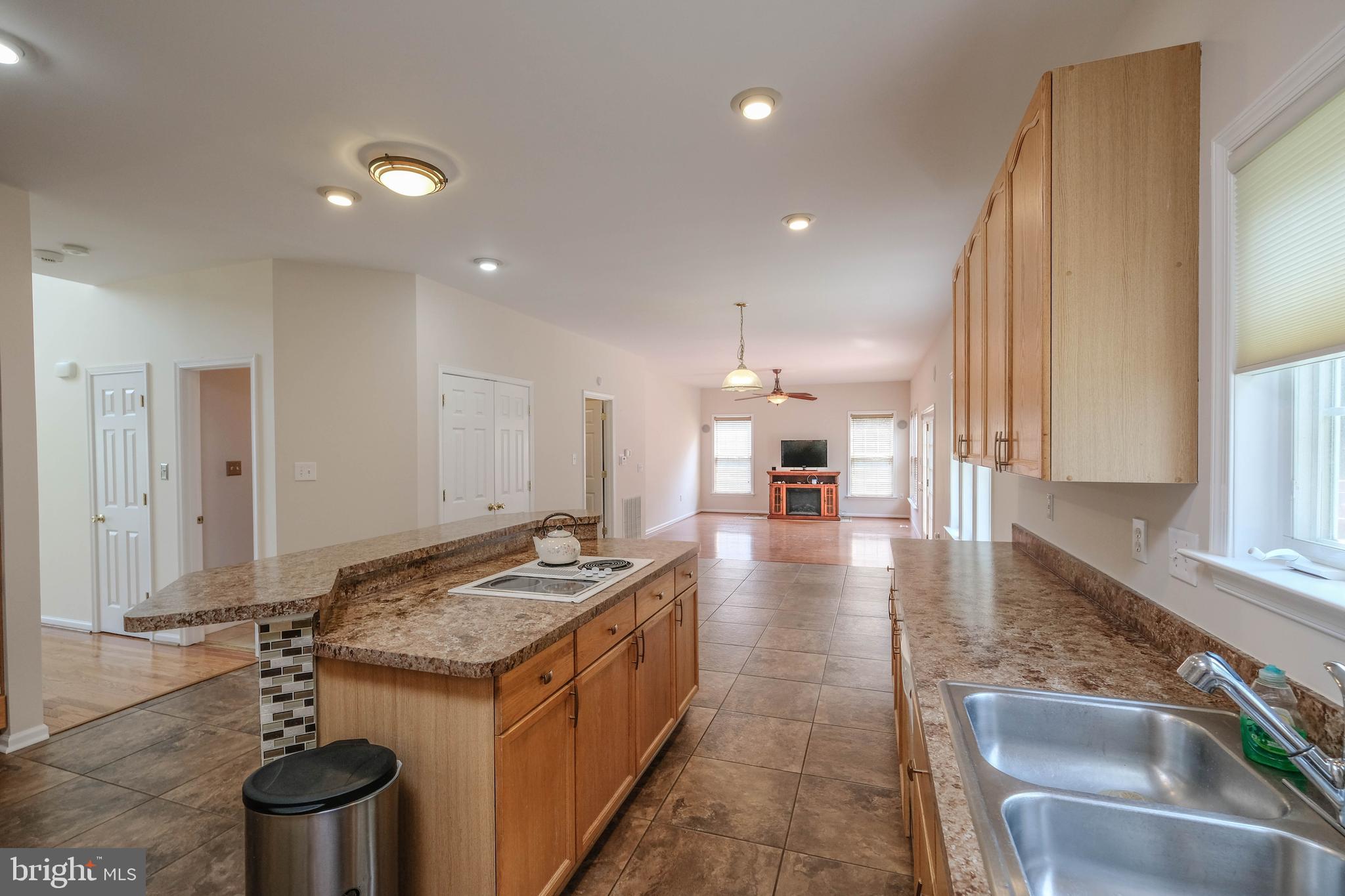 WILLOW SPRINGS ACRES - Residential