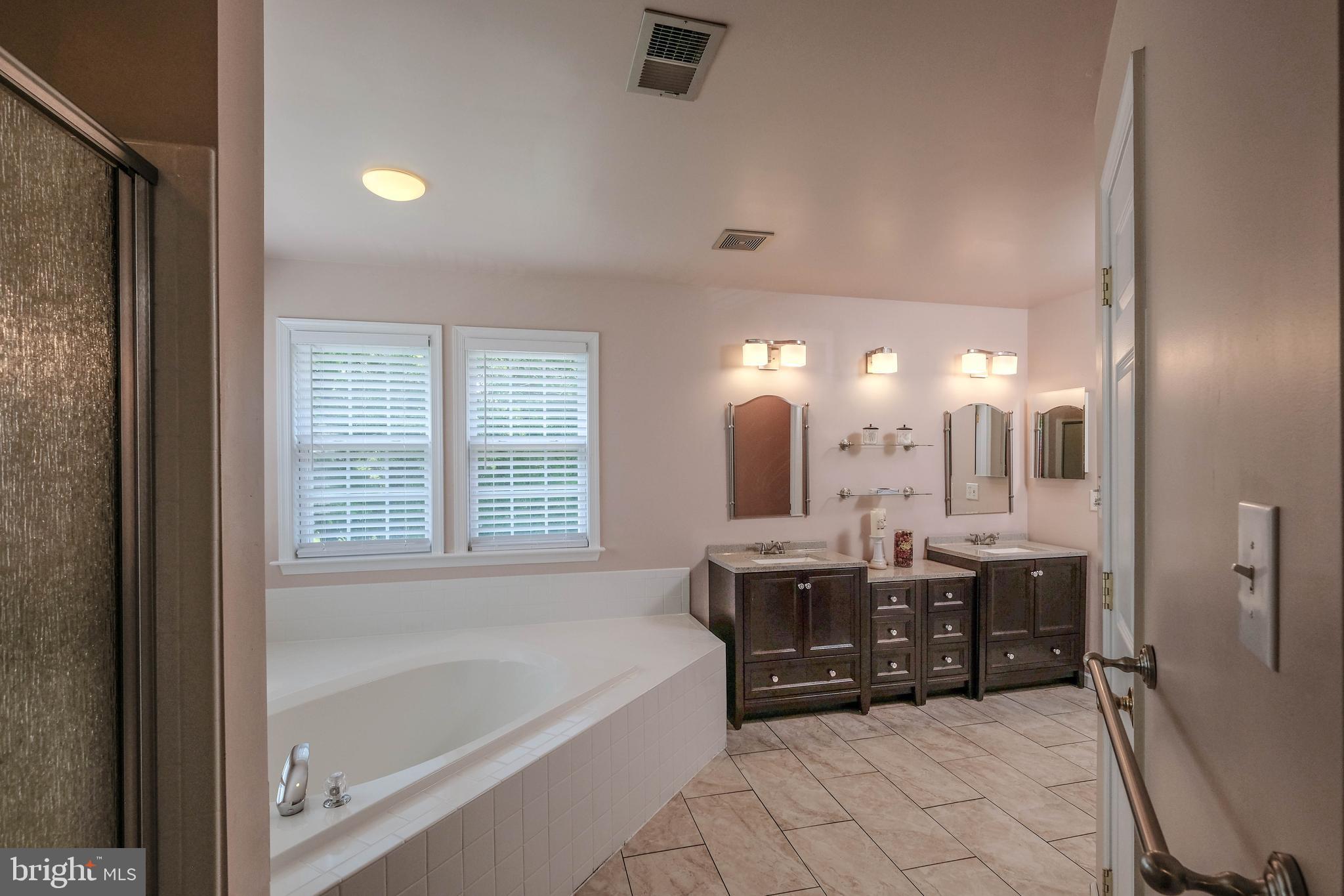 WILLOW SPRINGS ACRES - Residential