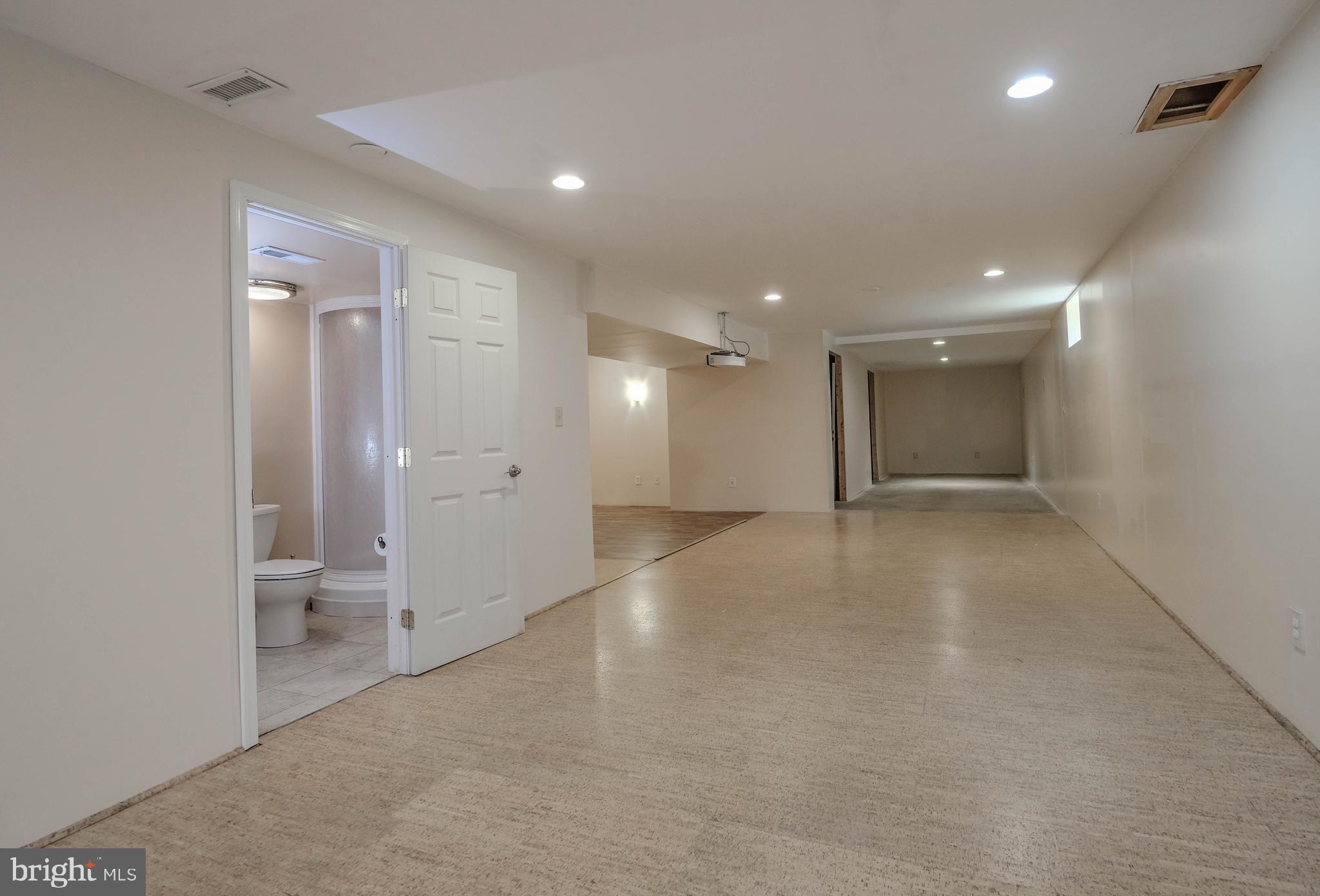 WILLOW SPRINGS ACRES - Residential