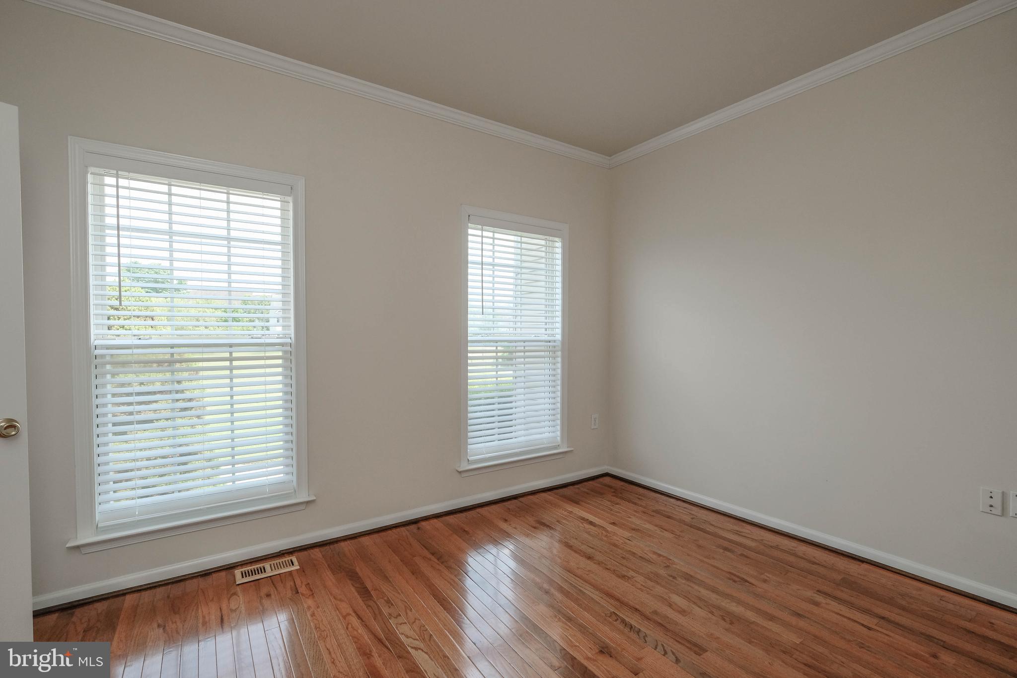 WILLOW SPRINGS ACRES - Residential