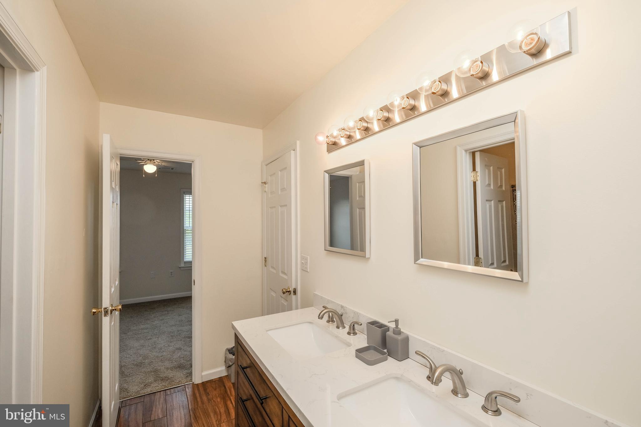 WILLOW SPRINGS ACRES - Residential