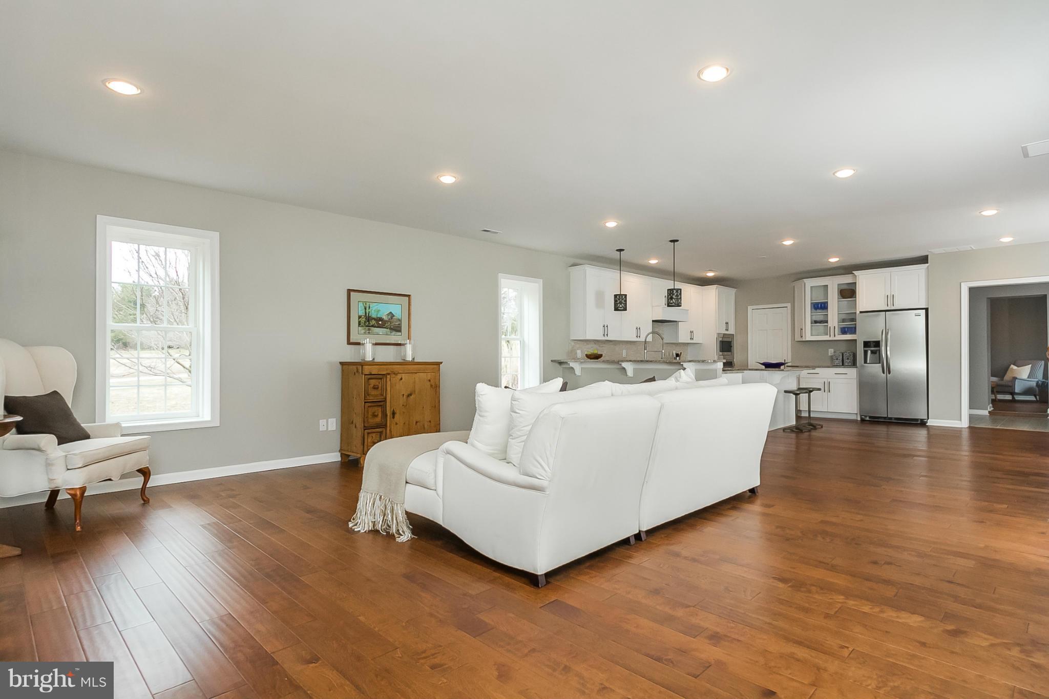 FALLS ROAD CORRIDOR - Residential