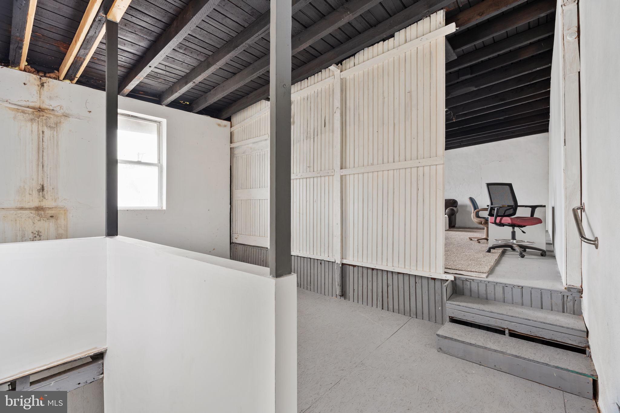 BRIDESBURG - Commercial Sale