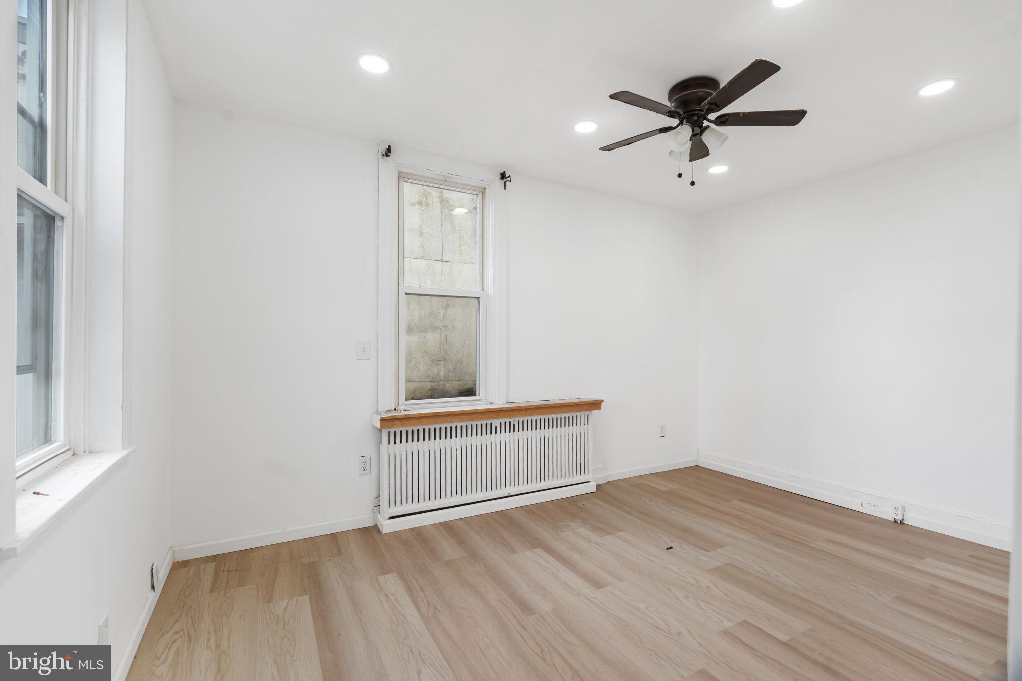 BRIDESBURG - Commercial Sale