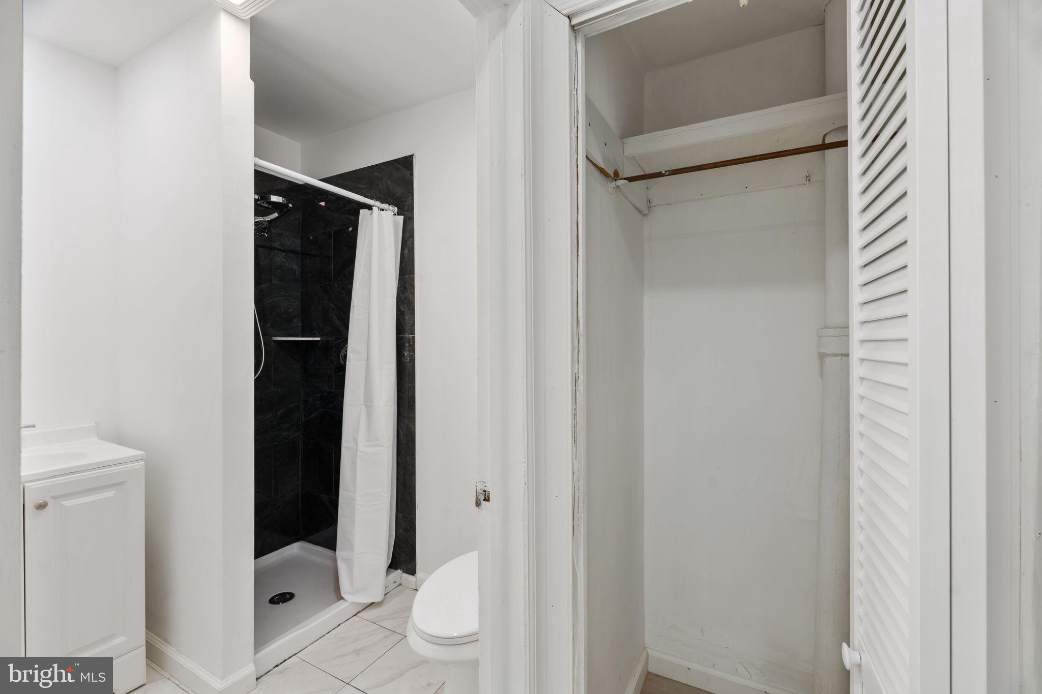 BRIDESBURG - Commercial Sale