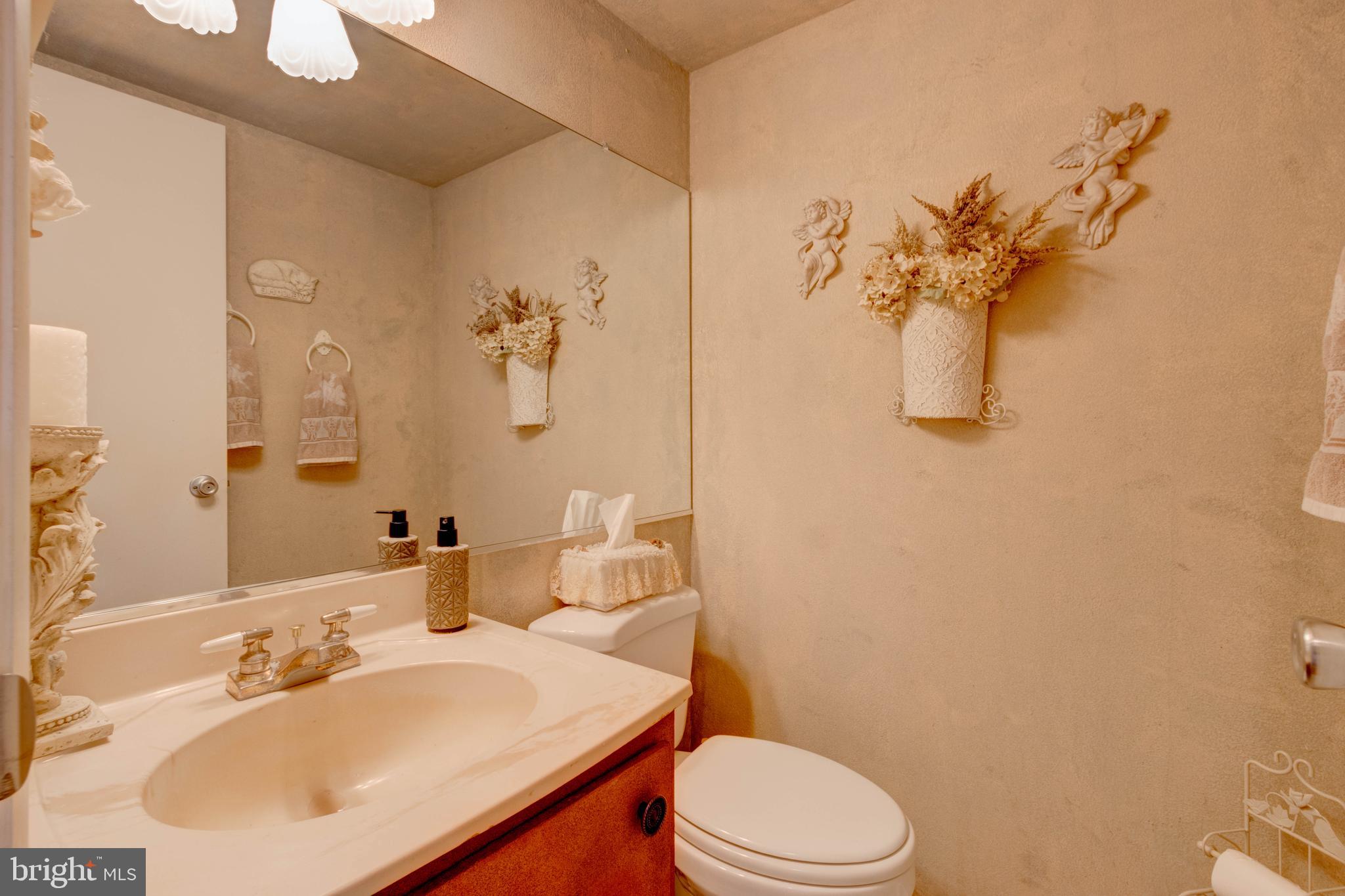 CROFTON SQUARE - Residential