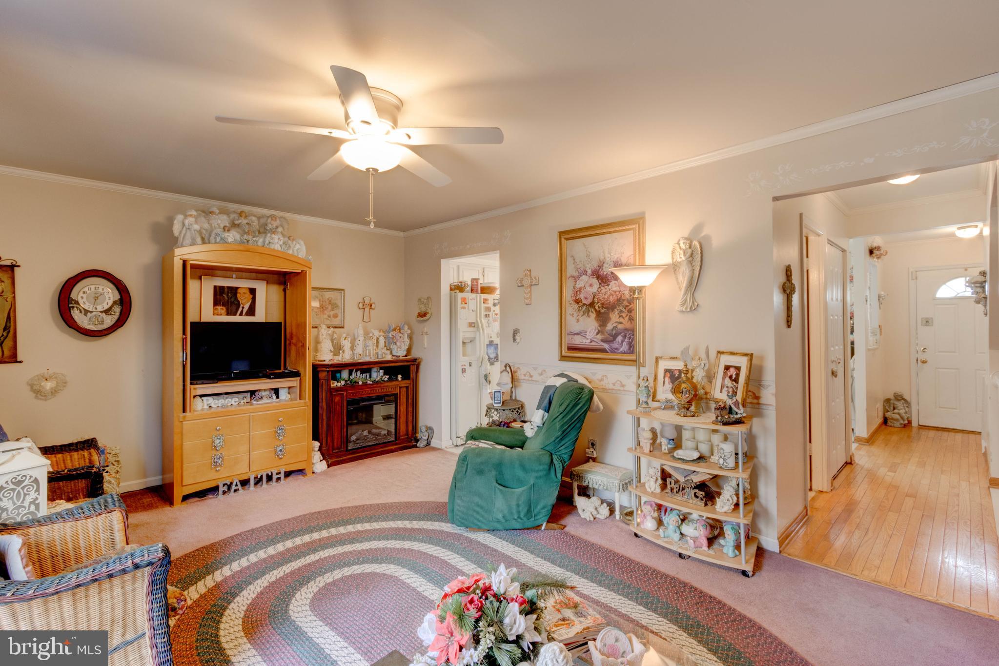 CROFTON SQUARE - Residential