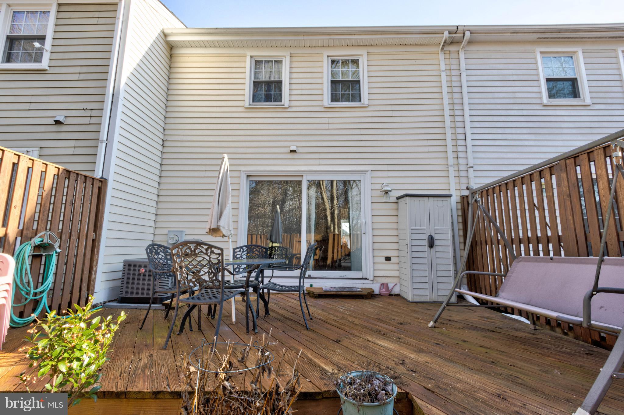 CROFTON SQUARE - Residential