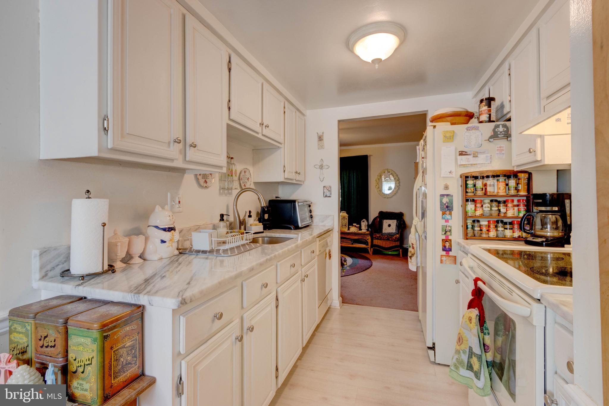 CROFTON SQUARE - Residential