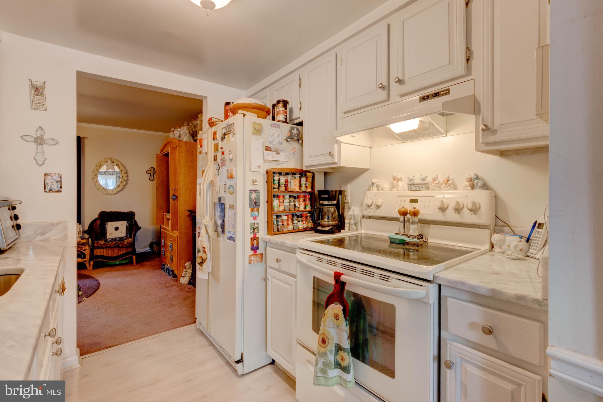 CROFTON SQUARE - Residential