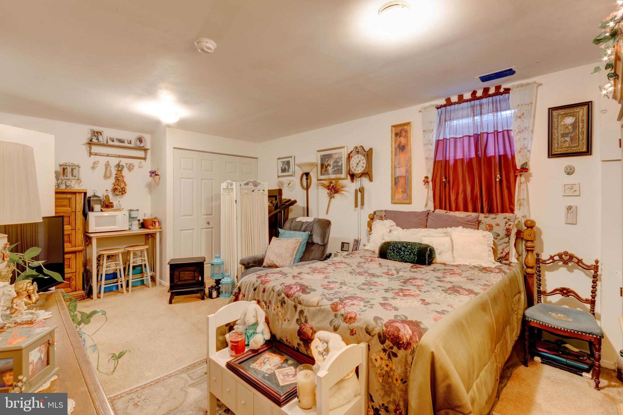 CROFTON SQUARE - Residential