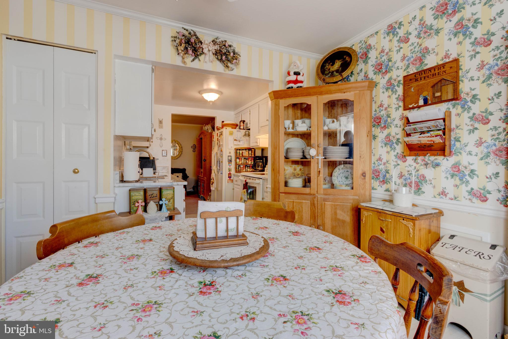 CROFTON SQUARE - Residential