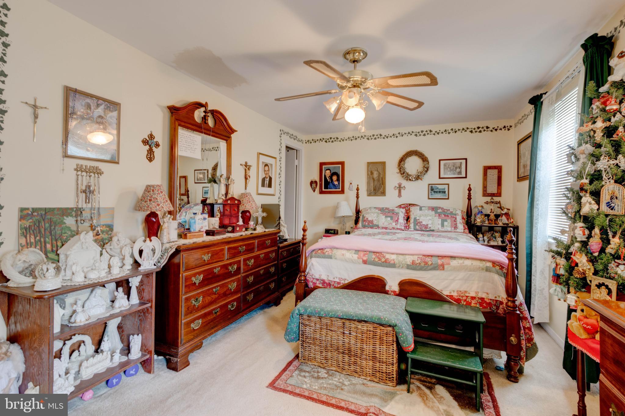 CROFTON SQUARE - Residential