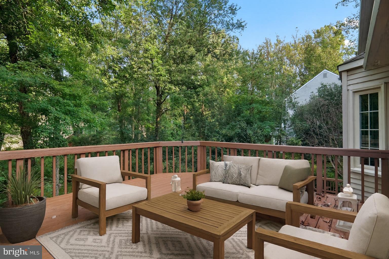 DEER FOREST - Residential Lease