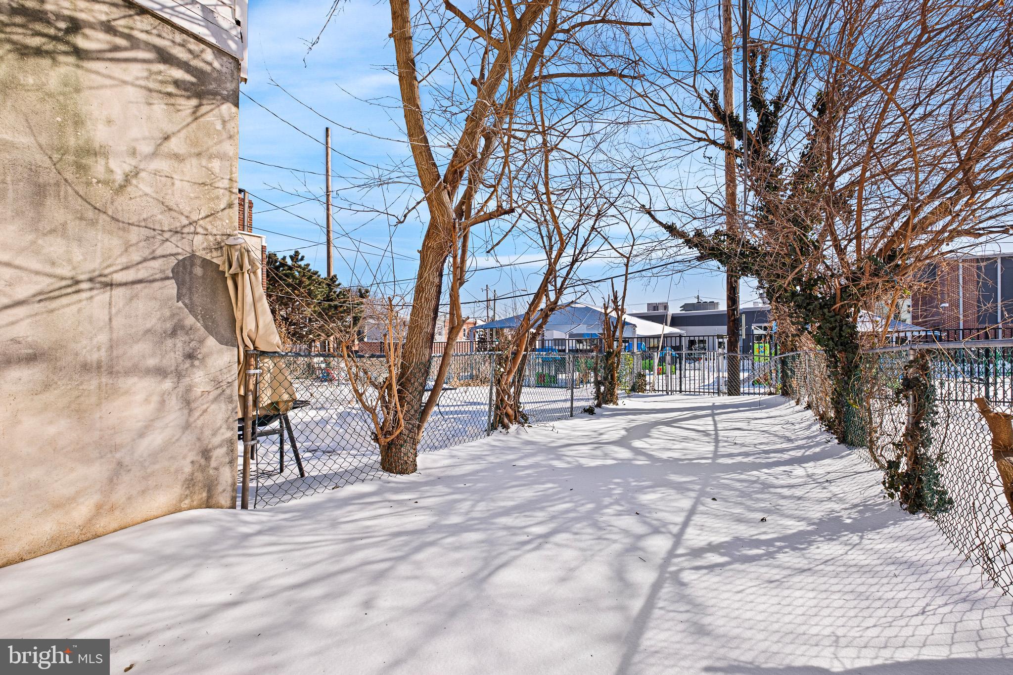 1228 N WALNUT STREET