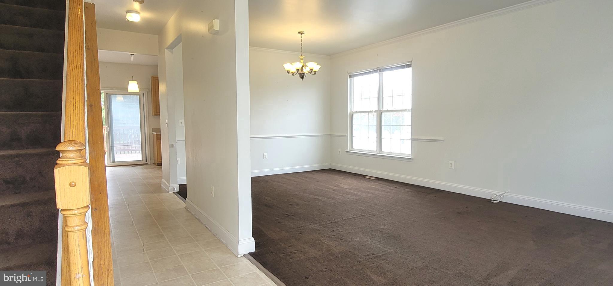 WESTBURY PUB - Residential