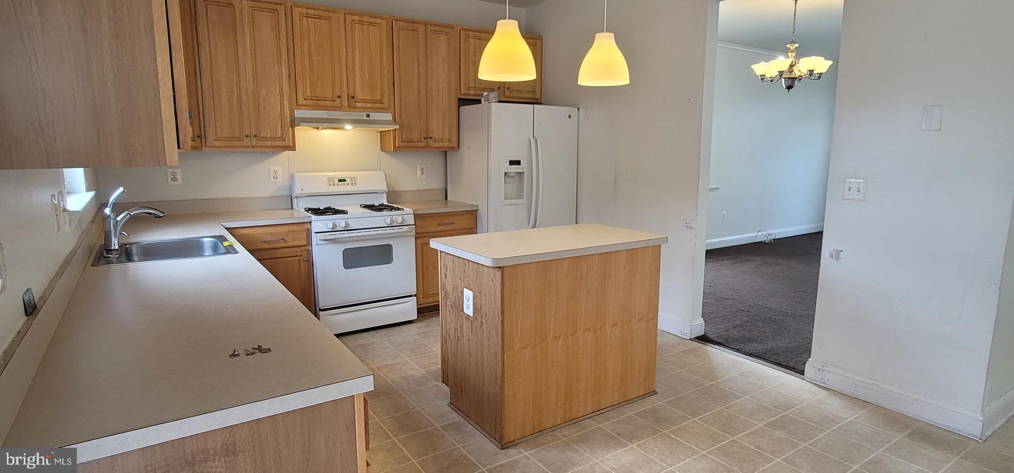 WESTBURY PUB - Residential