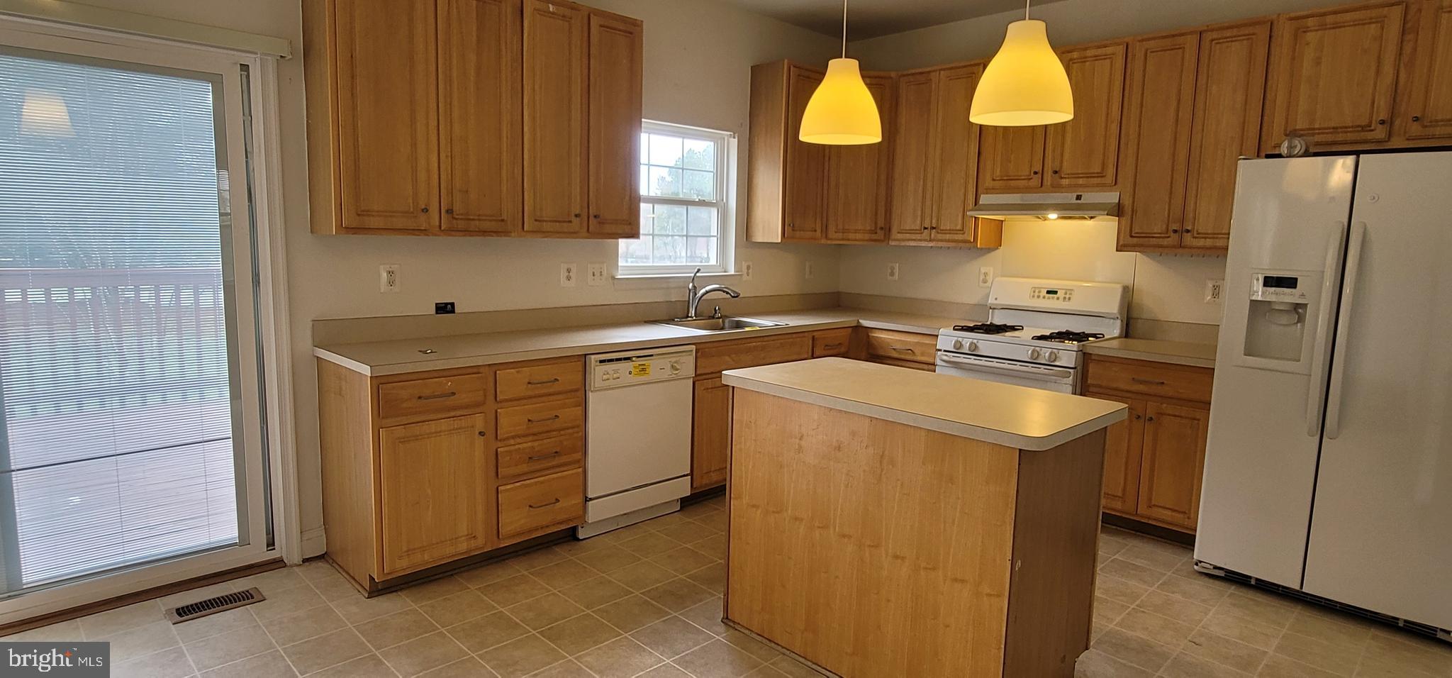 WESTBURY PUB - Residential