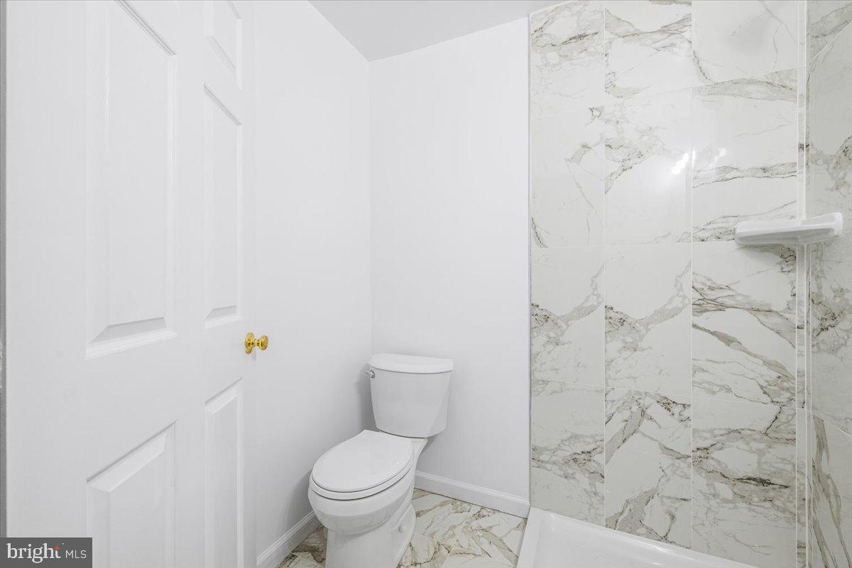 FREDERICKTOWNE VILLAGE - Residential Lease