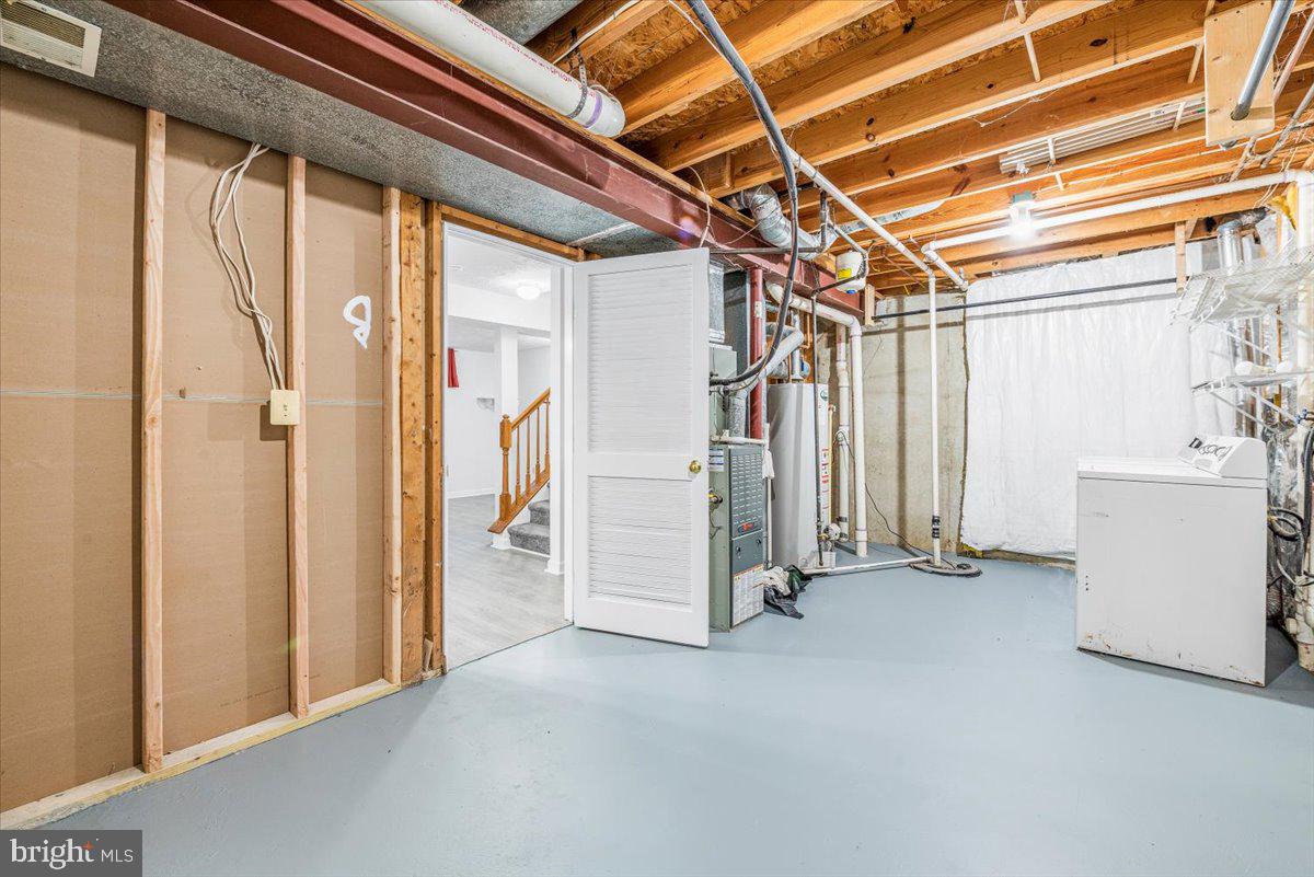 FREDERICKTOWNE VILLAGE - Residential Lease