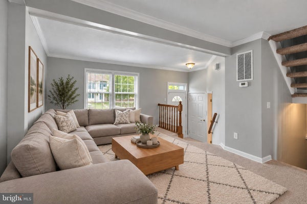 12890 SCHALK CT, WOODBRIDGE, VA 22192 - Image 6cd612d8e4233b21be37b38d34363d40/604943635