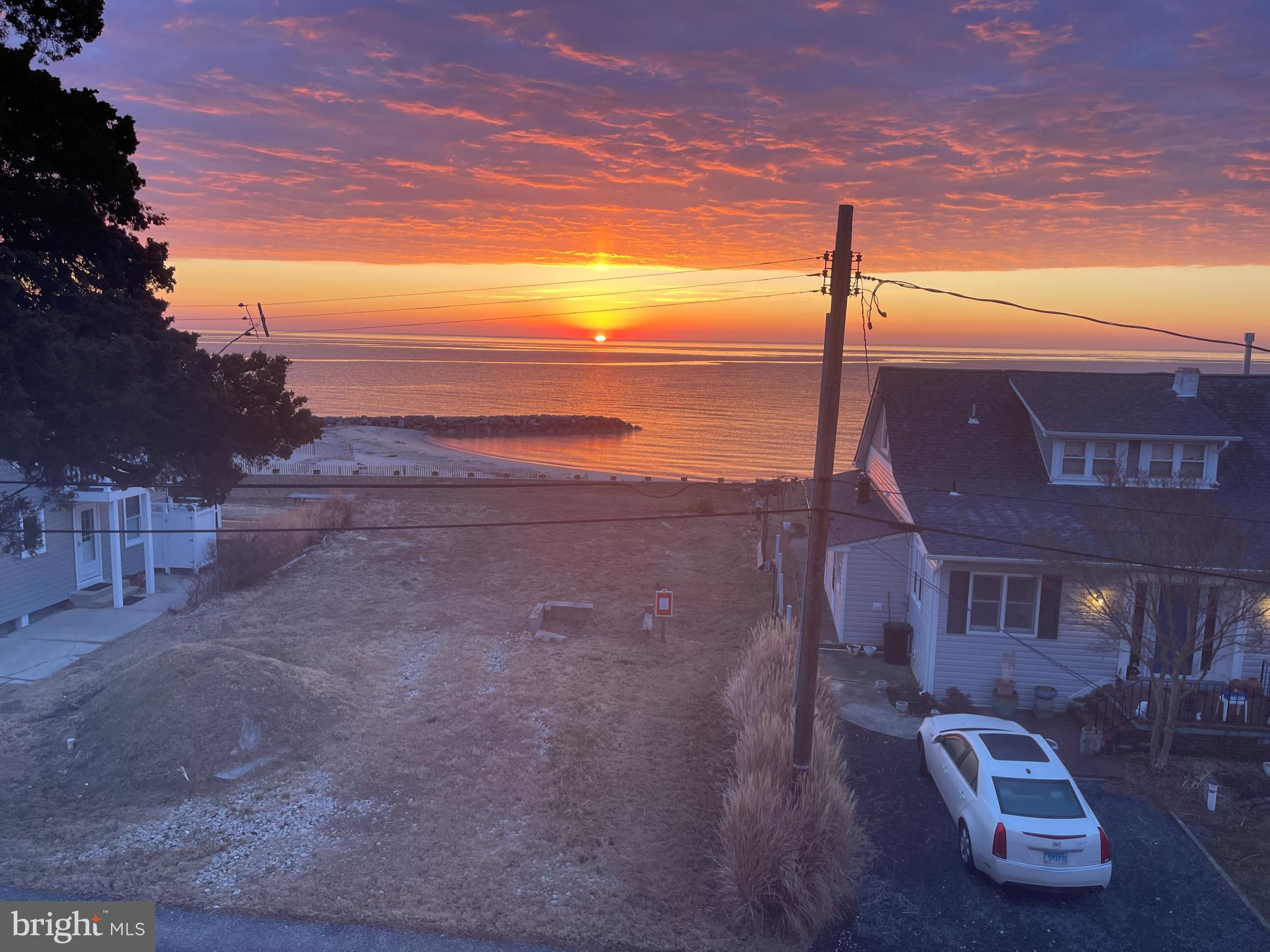 2818 BEACH DRIVE