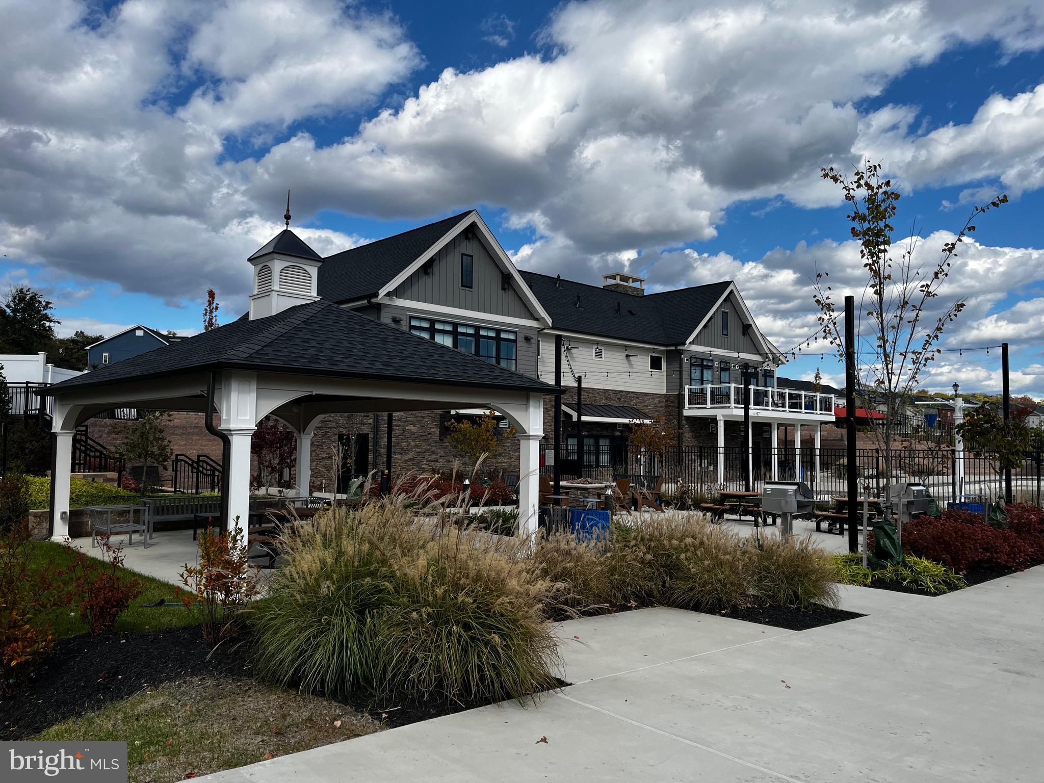 CEDAR HILL - Residential